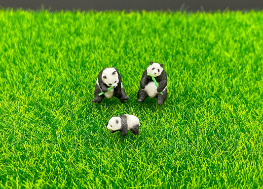 Miniature Panda Bear Family. 1:64 and 1/87 Scale Figures
