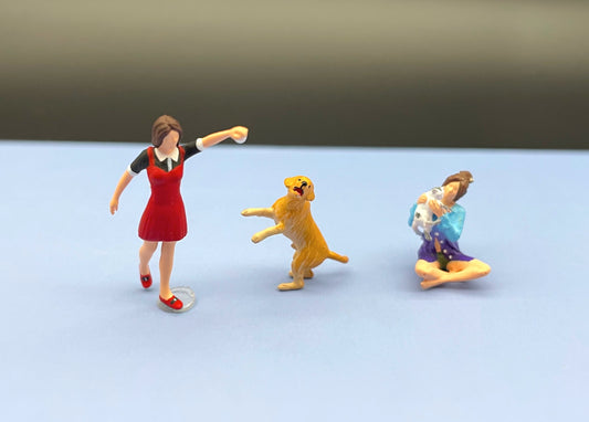Miniature Animal Lover / Pet Owner. Woman and Cat / Dog. 1:64 Scale Figures