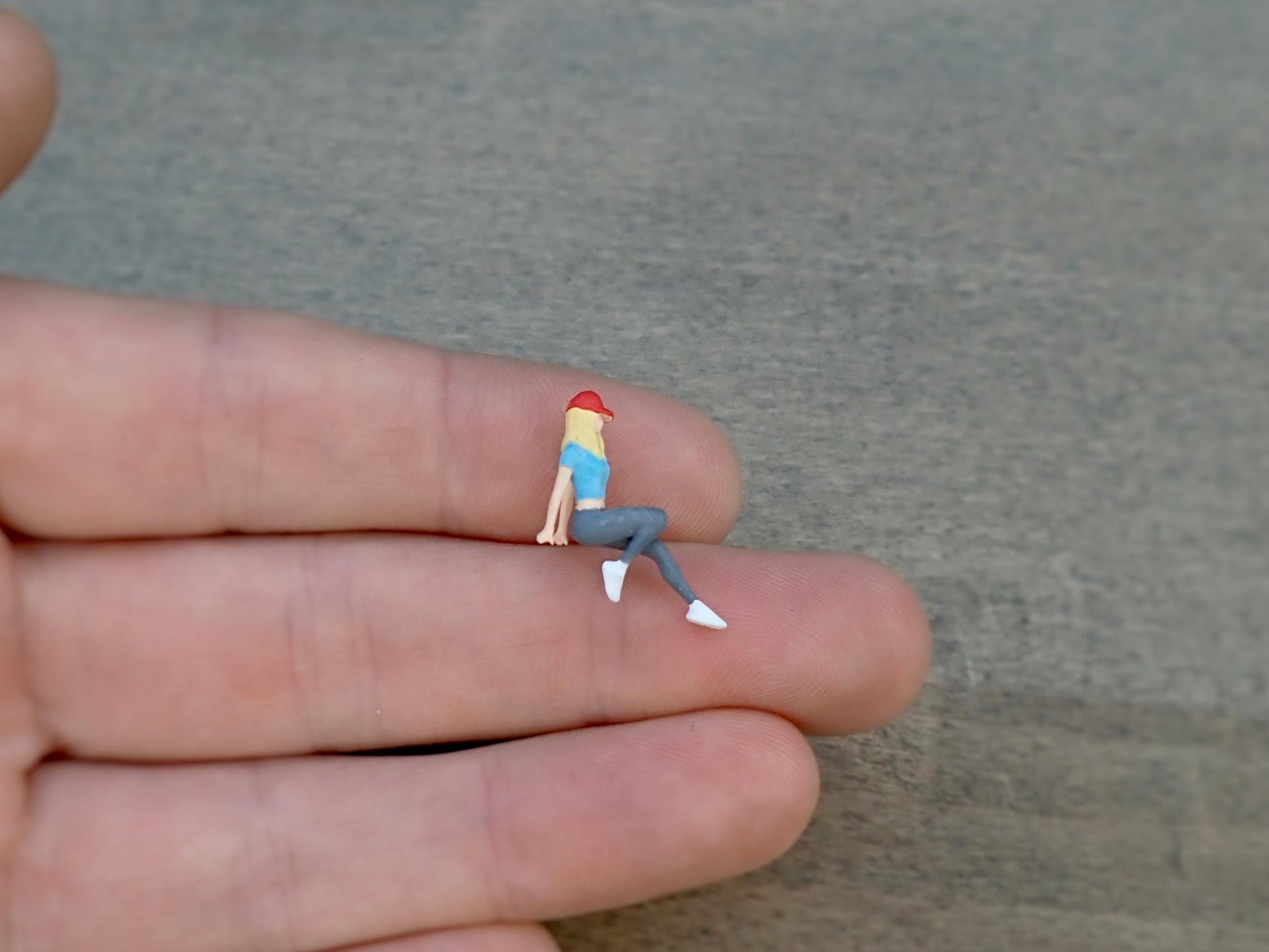 Miniature Seated People Set 1:64 Scale Figures Group