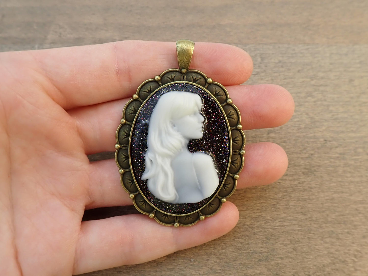 Taylor / Swiftie Cameo Pendant. Handmade Vintage Style Celebrity Portrait Jewelry