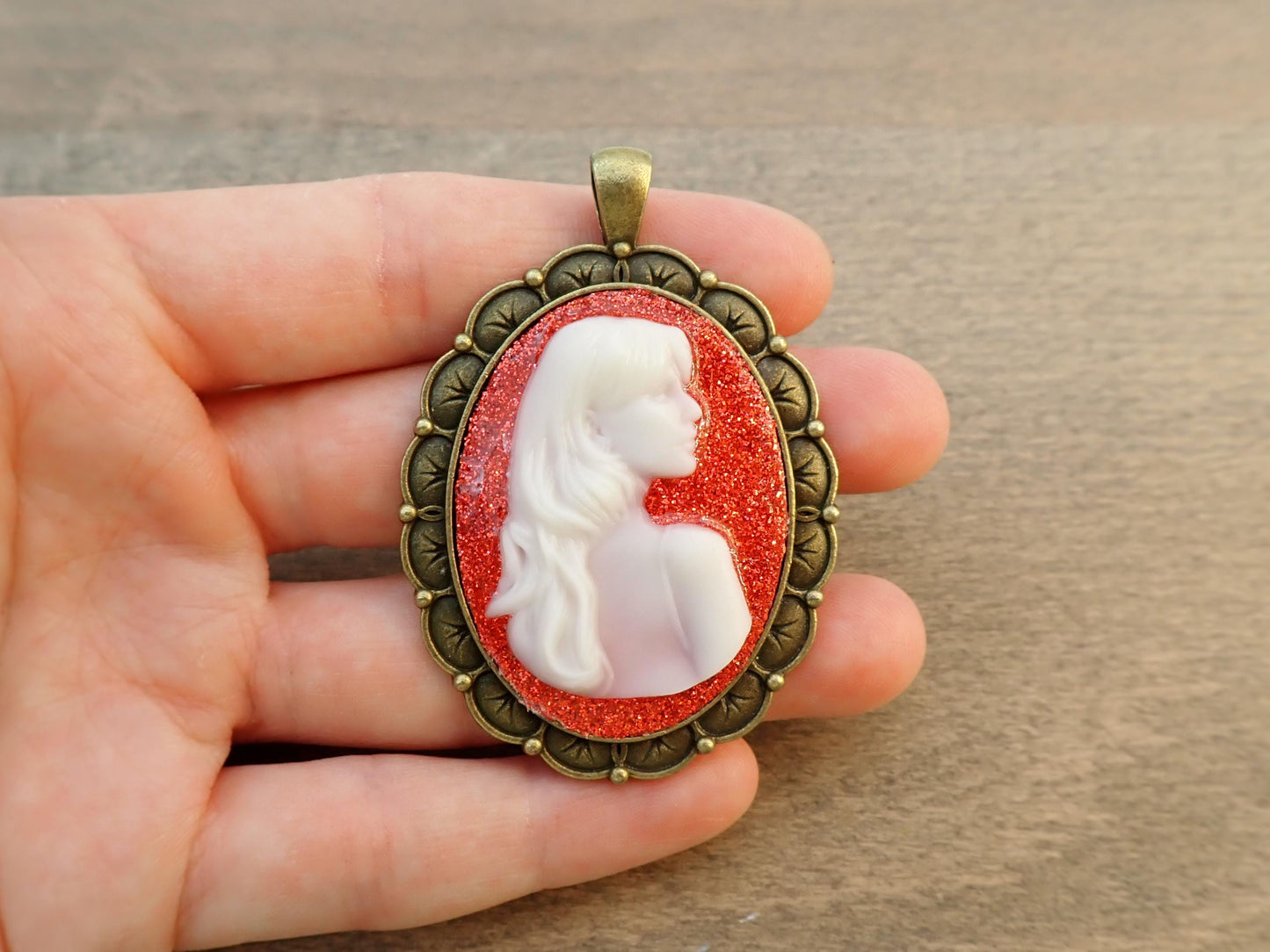 Taylor / Swiftie Cameo Pendant. Handmade Vintage Style Celebrity Portrait Jewelry