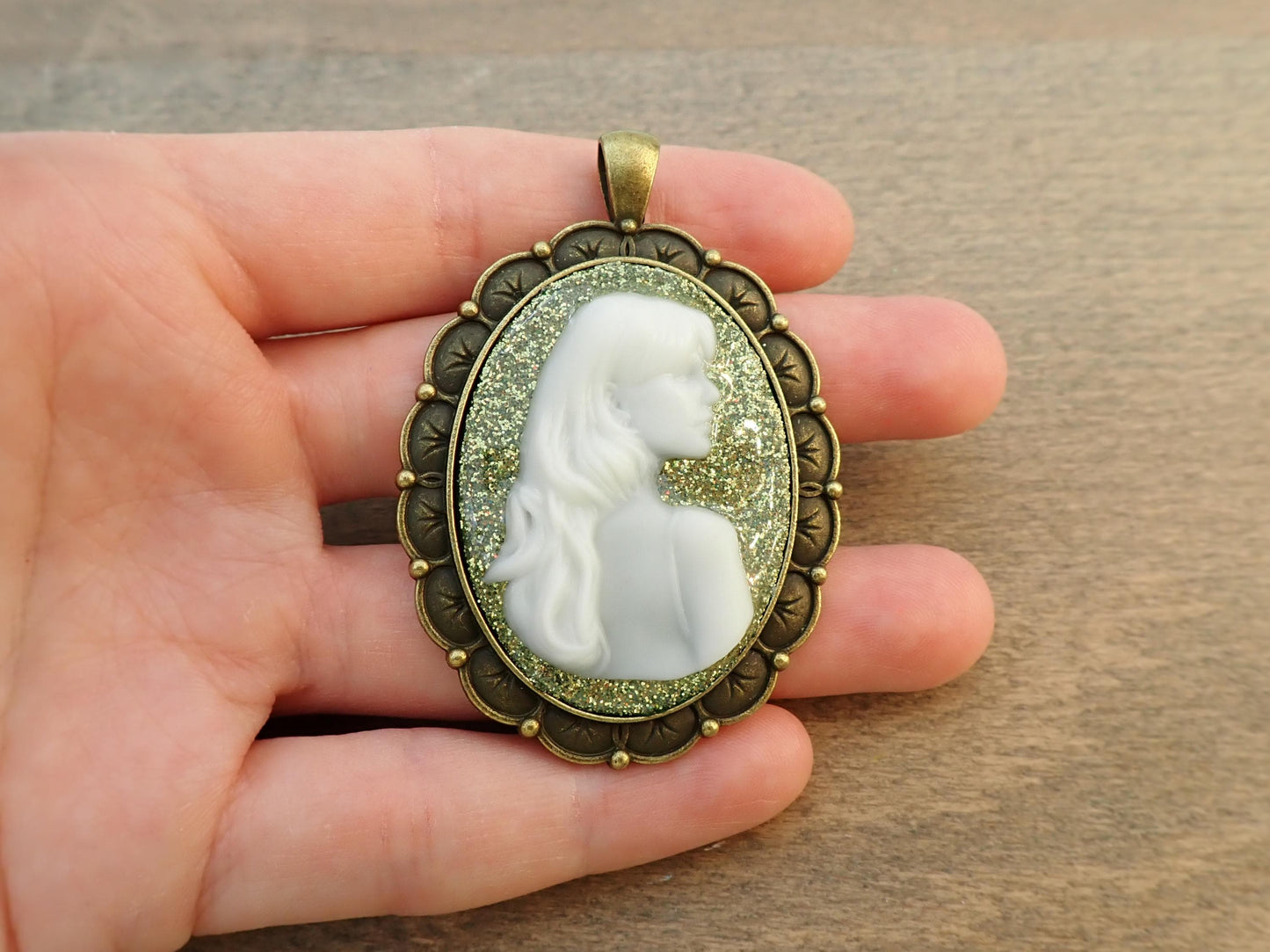 Taylor / Swiftie Cameo Pendant. Handmade Vintage Style Celebrity Portrait Jewelry