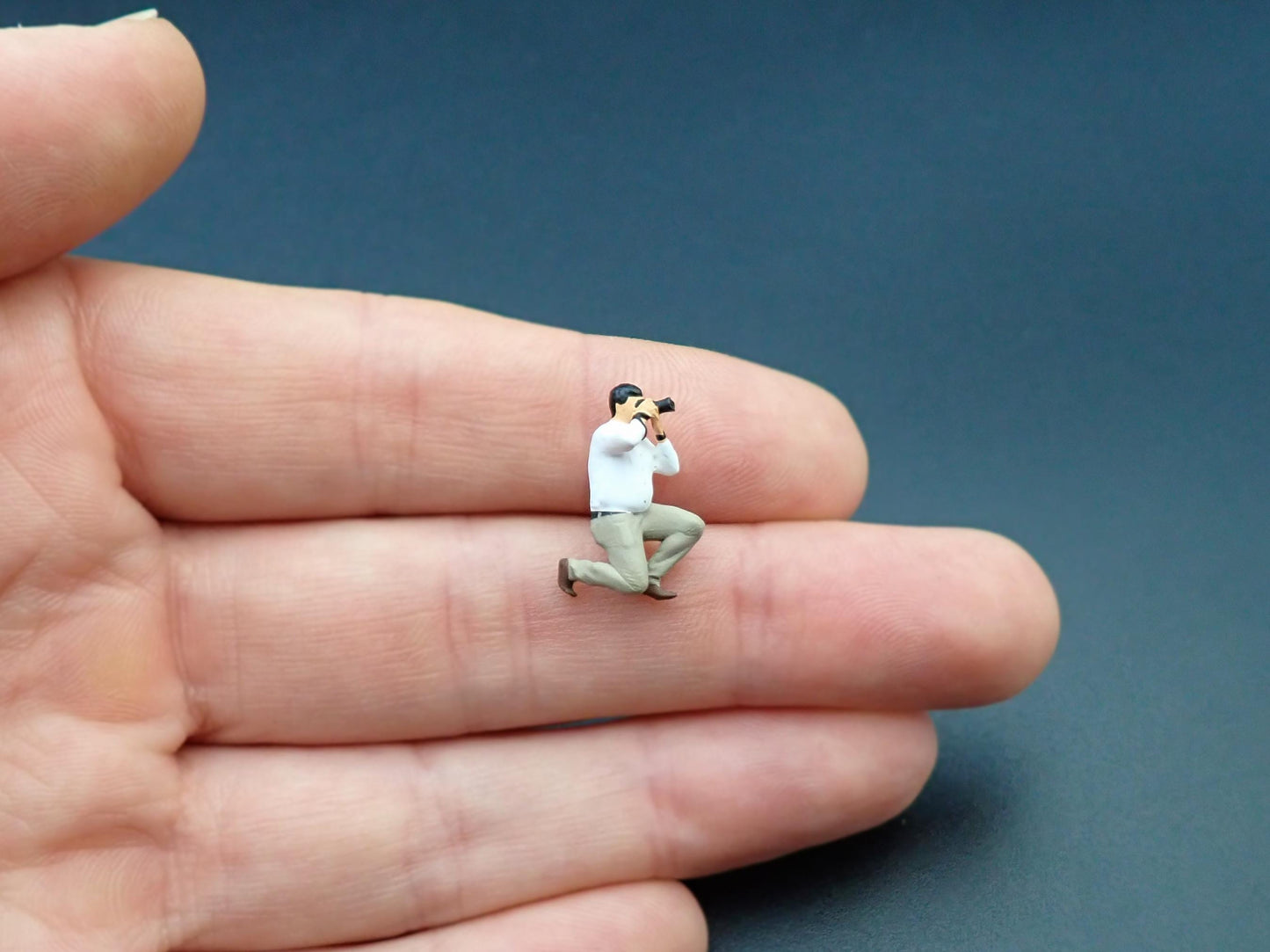 Miniature Video Camera, Singer, Sound Crew, Boom Microphone, Photographer. 1:64 Scale Figures