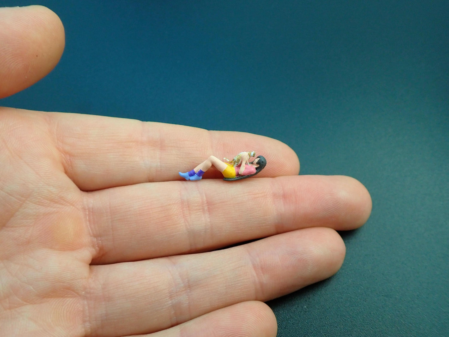 Miniature Pets and Pet Owners. 1:64 Scale. Hand-Painted Realistic Figures