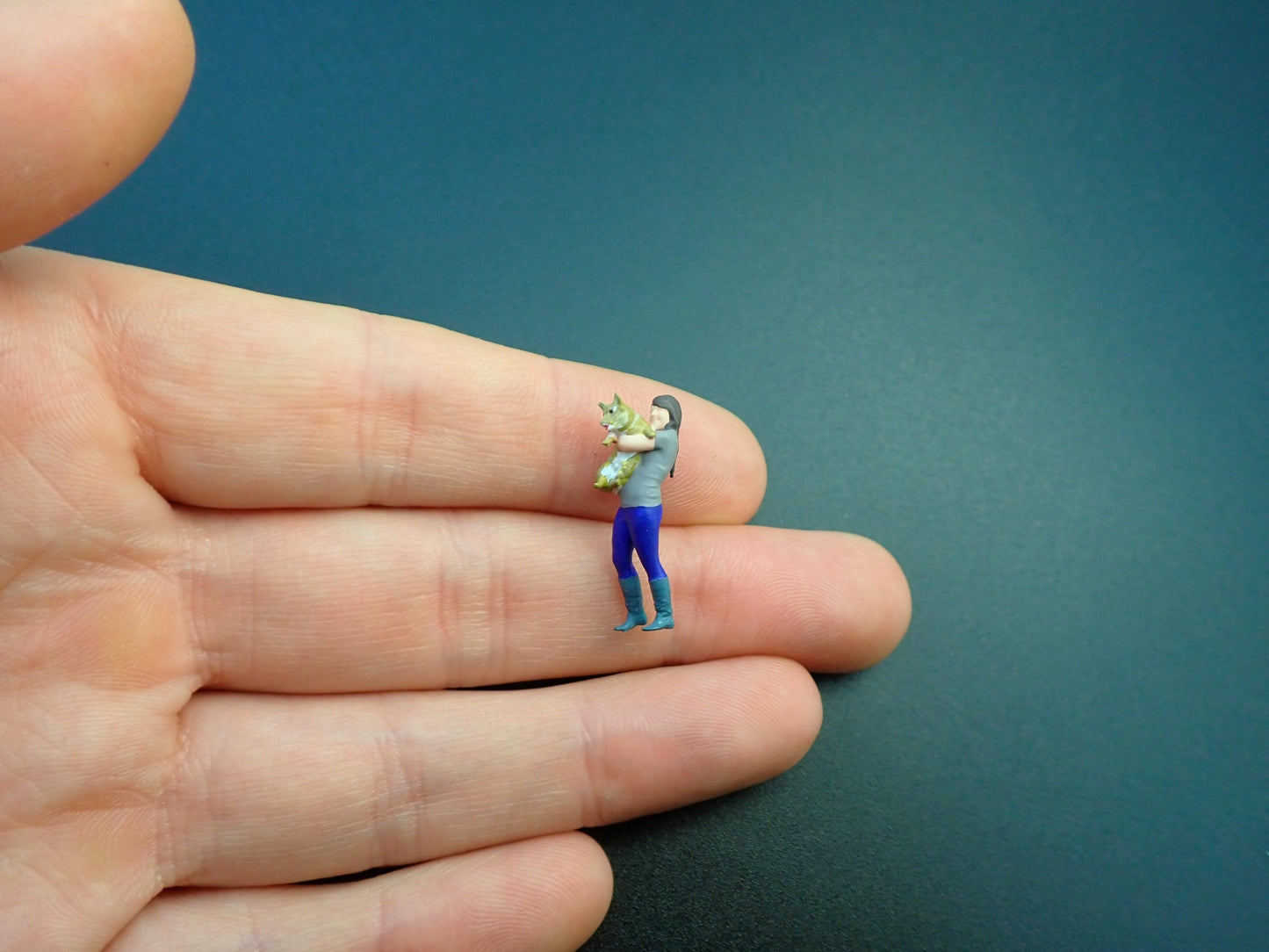 Miniature Pets and Pet Owners. 1:64 Scale. Hand-Painted Realistic Figures