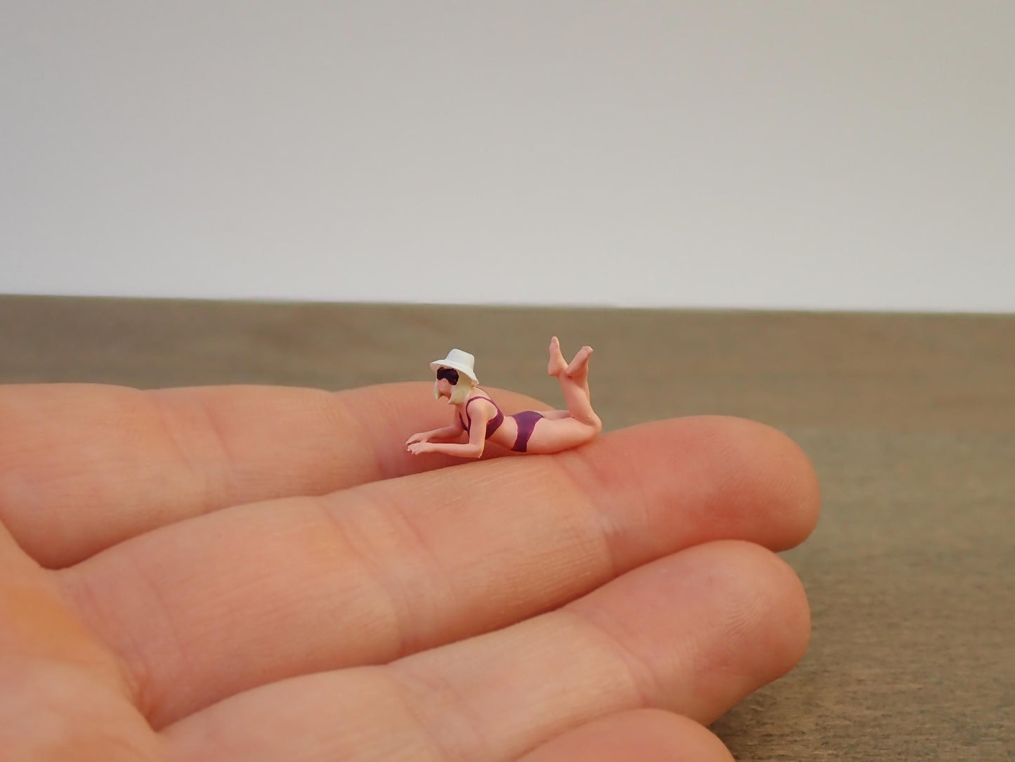 Miniature Sunbathers / Beach People. 1:64 Scale