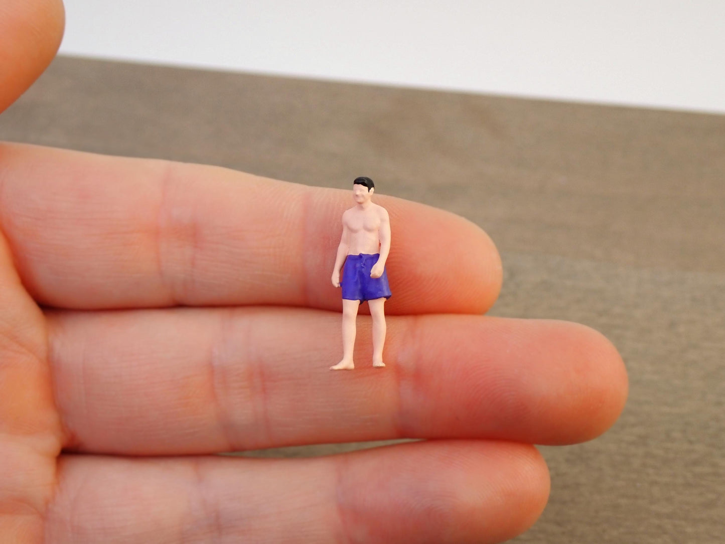 Miniature Sunbathers / Beach People. 1:64 Scale