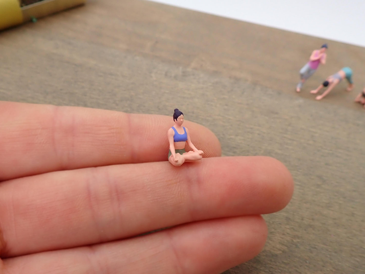 Miniature Female Yoga Figure Warrior Pose 1:64 Scale
