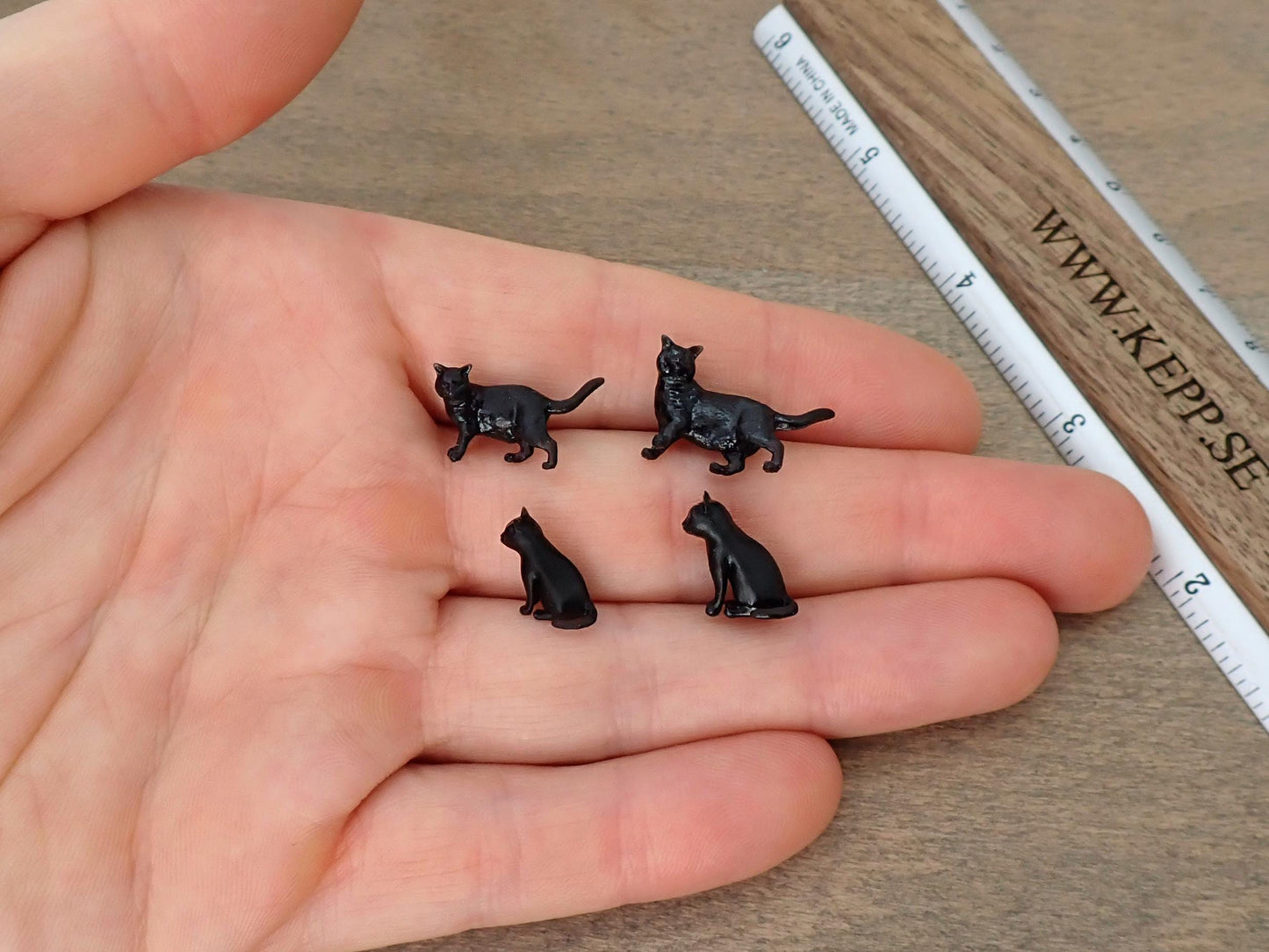 Miniature Kittens Set 4 Pieces 1:24 Scale Group