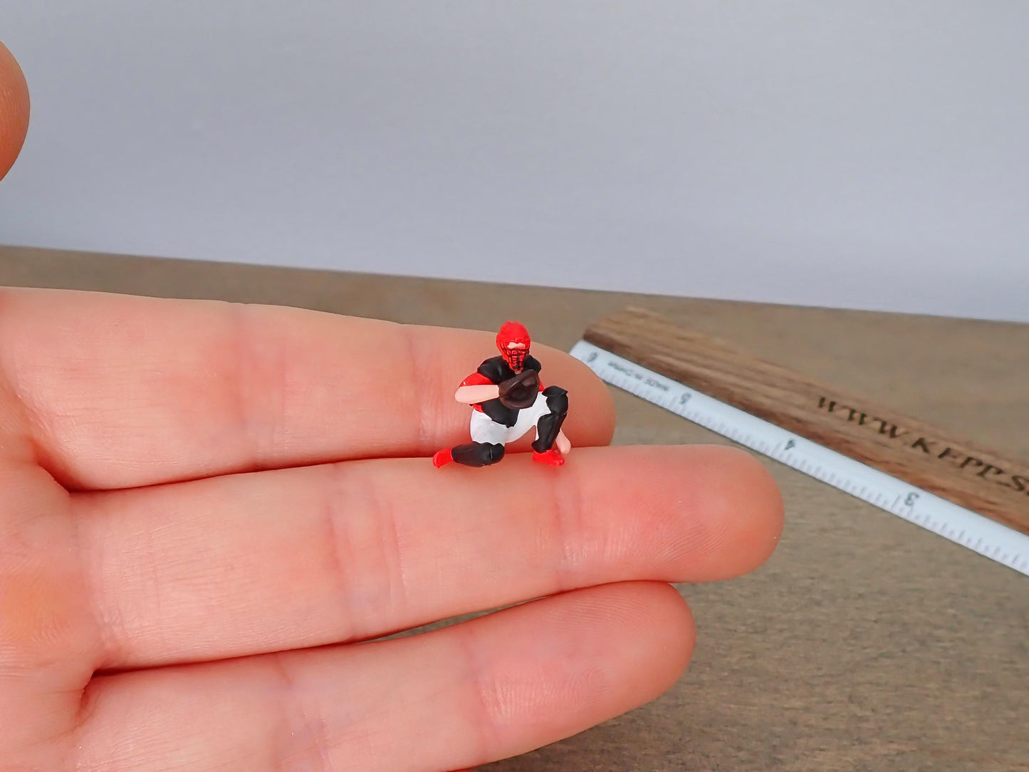 Miniature Baseball Figure Set 1:64 Scale Diorama Angle View