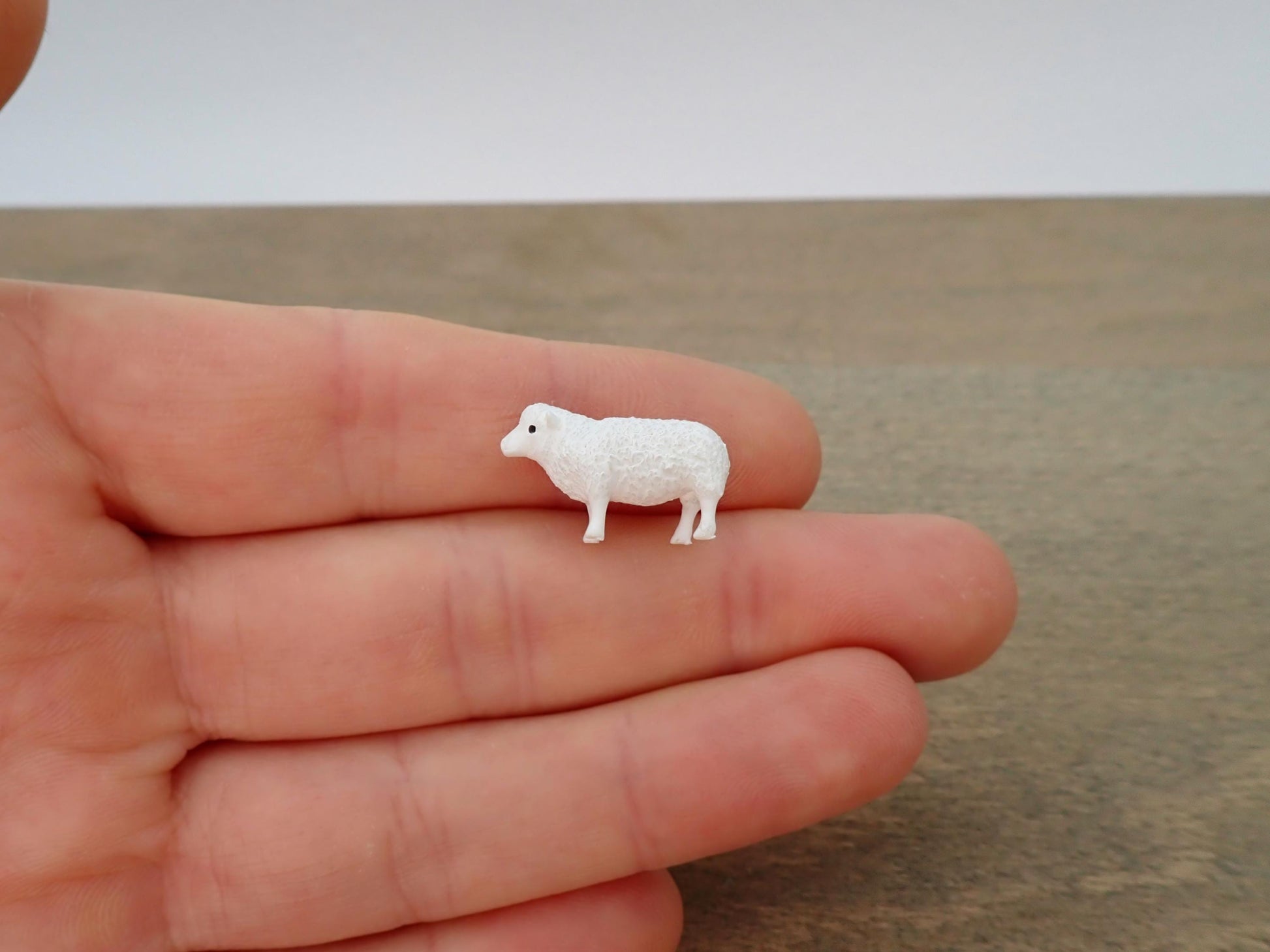 Miniature Lambs 1:64 Scale Hand-Painted Realistic Animals
