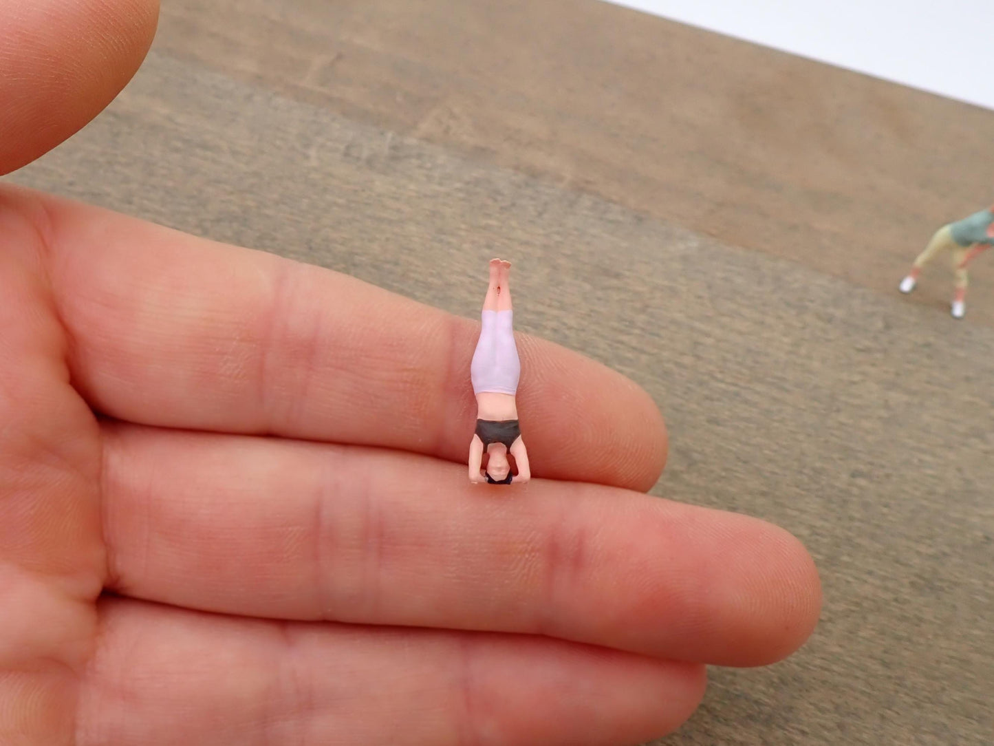 Miniature Female Yoga Figures 1:64 Scale Diorama Detail