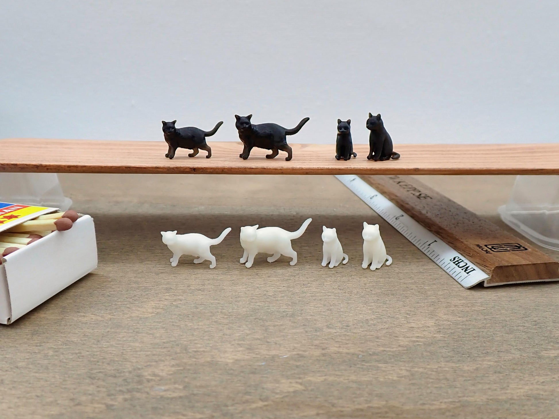 Miniature Black Cat 1:24 Scale Realistic Kitten Model