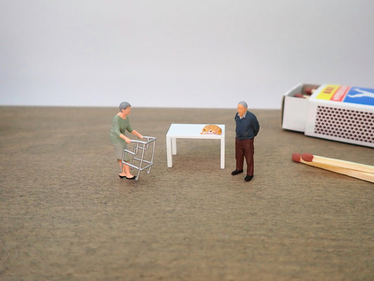 Miniature Old Couple with Sleeping Cat 1:64 Scale Handpainted Elderly Man Woman Diorama