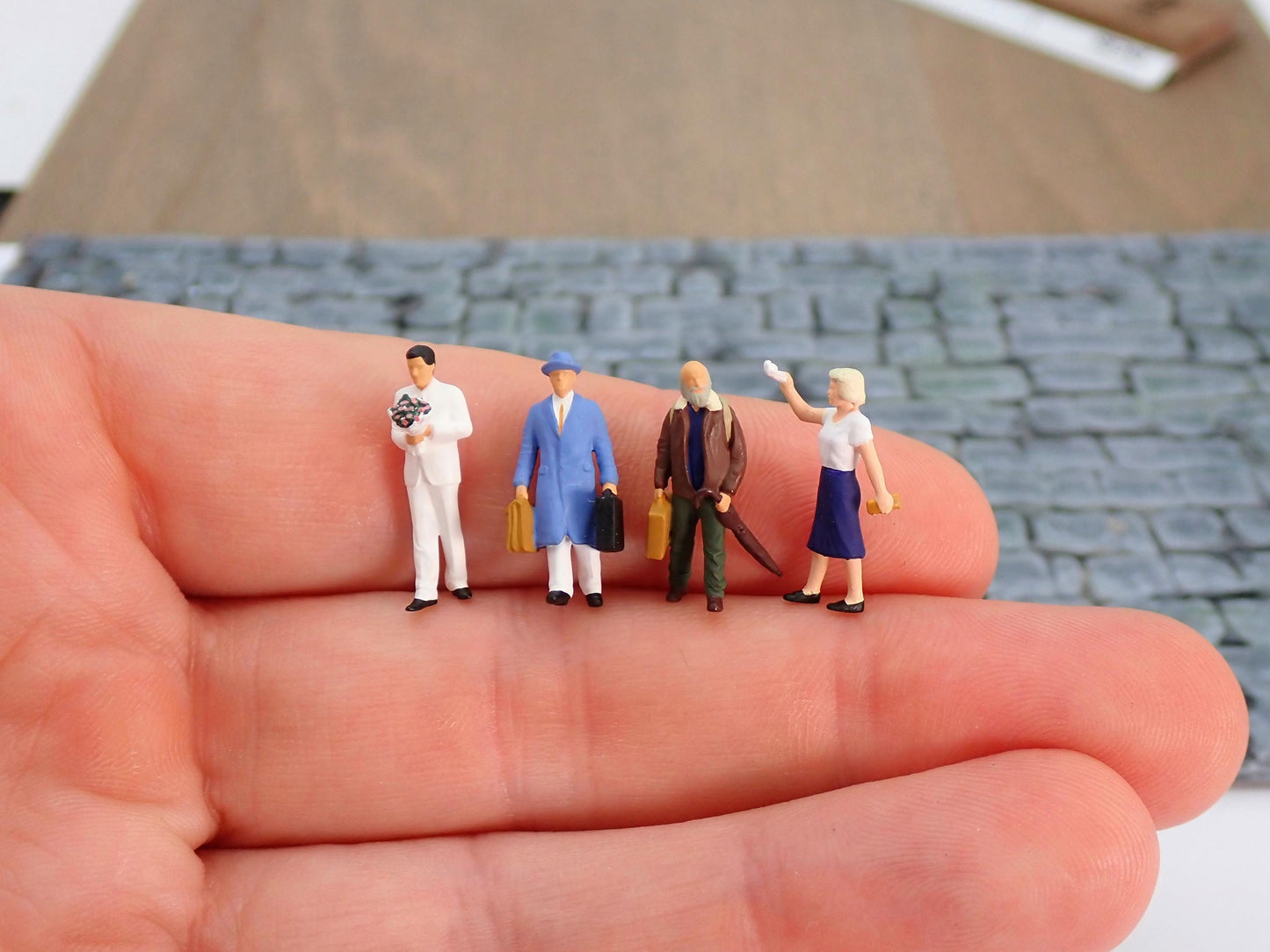 1:87 Scale Miniature Passenger Figures, Set of 4. Train Station Platform People. Model Railroad Scenery. HO, Hand Painted