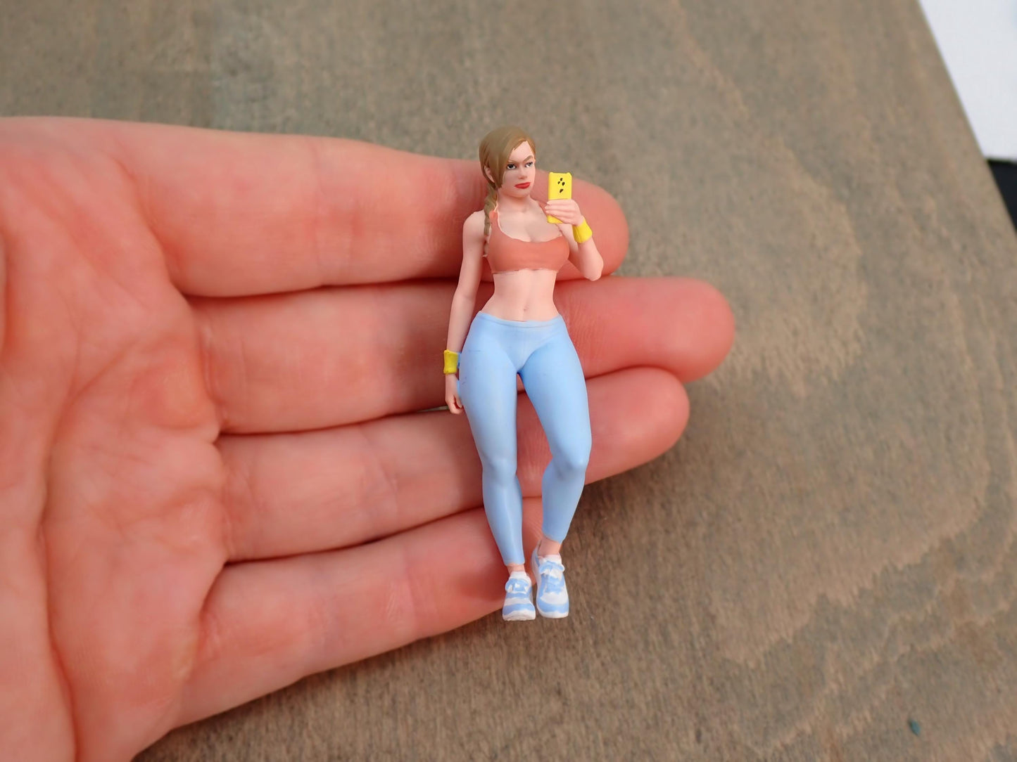 1:24 Scale Hand Painted Figures, Resin People for Diecast Car Diorama, 3D Printed Garage Display Miniature, Choose Your Character