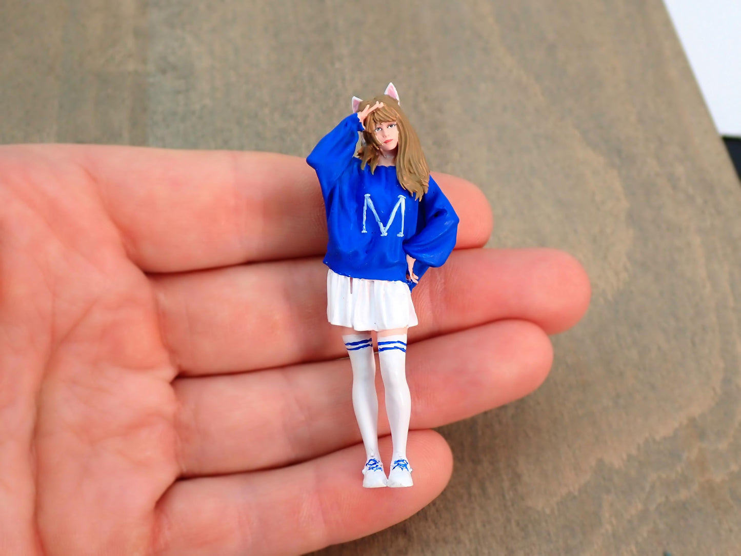 1:24 Scale Hand Painted Figures, Resin People for Diecast Car Diorama, 3D Printed Garage Display Miniature, Choose Your Character