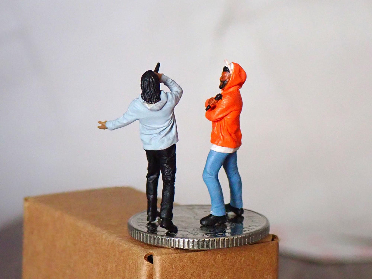 Black Rapper Figures. 1:64 Scale African American Hip Hop Singers with Microphone. Hand Painted Diorama Miniature People