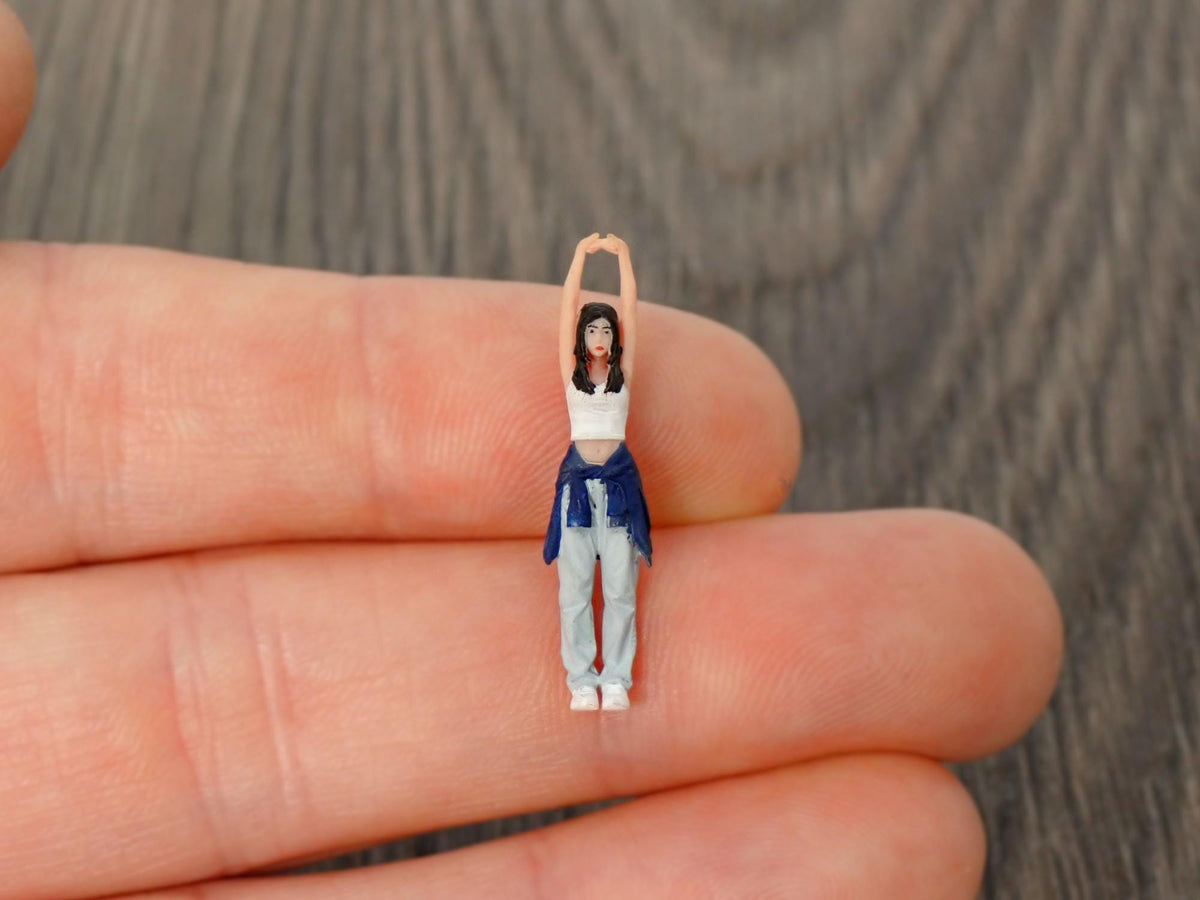 Girl Figures with Painted Faces. White Bikini, Stretching in Jeans. 1:64 S Scale Hand Painted Miniature People for Dioramas